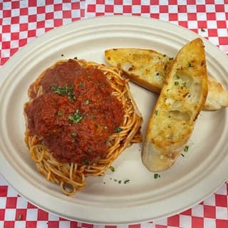Spaghetti in Greek Meat Sauce