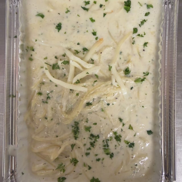 Spaghetti & Alfredo.