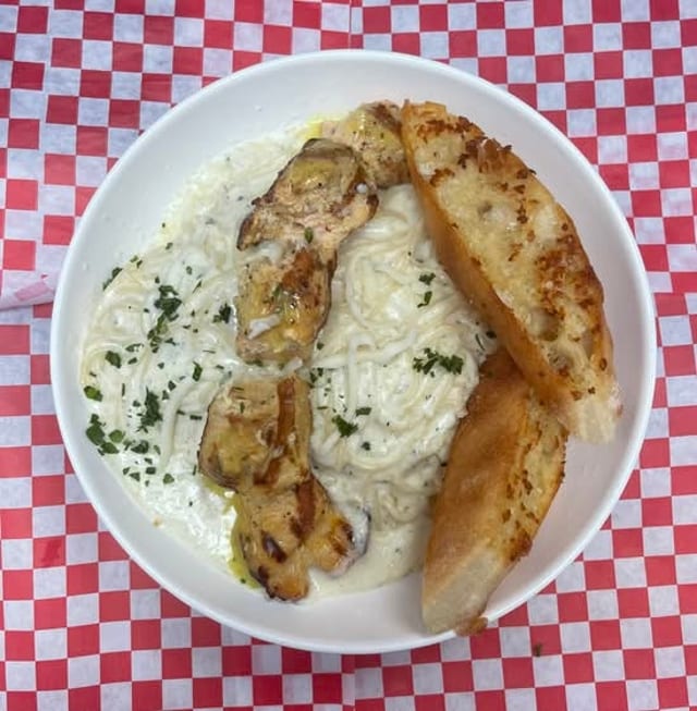 Spaghetti Alfredo.